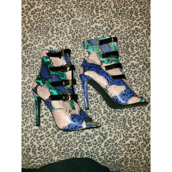 Women's Size US 6 Multicolor Snake Pattern Buckle Open Toe High Heels (SSS) - Picture 4 of 9
